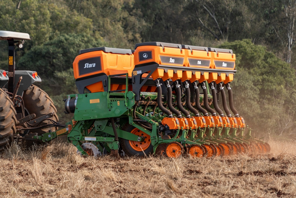 Plantadeira Stara em operacao